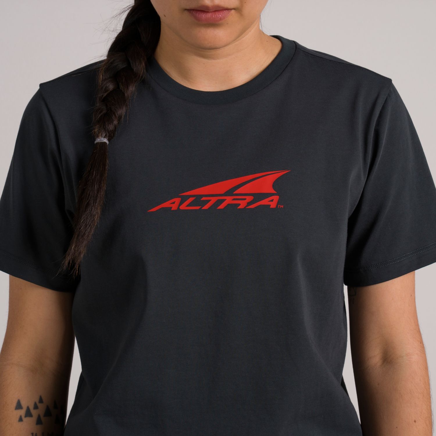 Camiseta Altra Everyday Recycled Mujer Negras | Chile-90217549